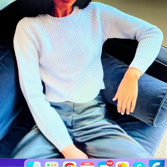 Wilfred Sardou Sweater , Scalloped Crew neck sweater , Sz XS - Picture 1 of 10